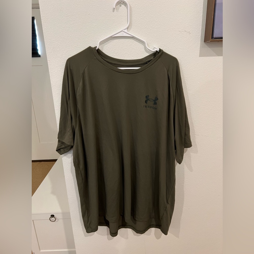 Tech tee